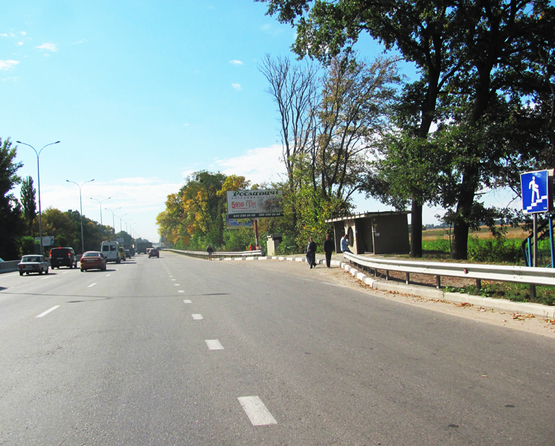 Фото рекламной плоскости по адресу Автодорога, М-05, Киев-Одесса, км15+525 (с. Чабаны)/в Одессу Фото рекламной плоскости по адресу Автодорога, М-05, Киев-Одесса, км15+525 (с. Чабаны)/в Одессу