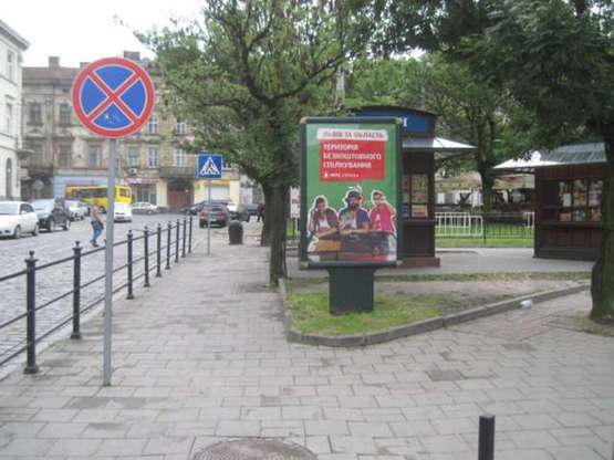 Фото рекламної площини за адресою Соборна пл., 3 Фото рекламної площини за адресою Соборна пл., 3