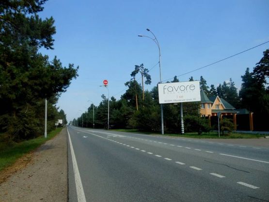 Фото рекламной плоскости по адресу Конча-Заспа, траса Р-02, км 30+950 ліво, котедж. Містечко "Олександрівське",   клініка "Health life", заміська резиденція  "QUEEN", клуб "SPORT LIFE", супермаркет "FAVORE" Фото рекламной плоскости по адресу Конча-Заспа, траса Р-02, км 30+950 ліво, котедж. Містечко "Олександрівське",   клініка "Health life", заміська резиденція  "QUEEN", клуб "SPORT LIFE", супермаркет "FAVORE"