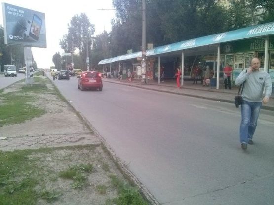 Фото рекламної площини за адресою Товарищеская ул. -Торговый Центр "Континент"(супермаркет "Varus", "Ощадбанк")