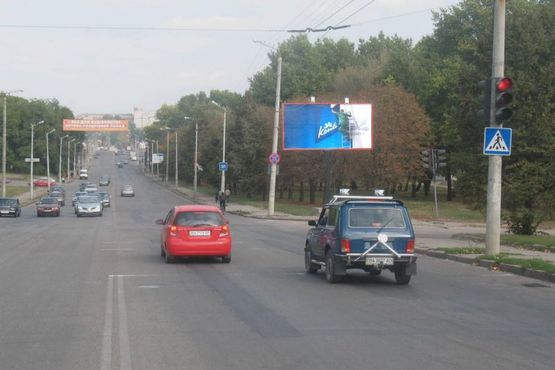 Фото рекламной плоскости по адресу Вокзальна вул. (Жовтневої Революції вул.) - М. Тореза вул. (М. Тореза вул.) Фото рекламной плоскости по адресу Вокзальна вул. (Жовтневої Революції вул.) - М. Тореза вул. (М. Тореза вул.)