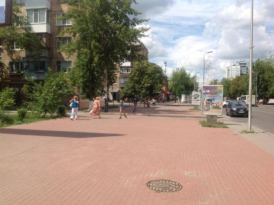 Фото рекламной плоскости по адресу вул.Жовтнева 20