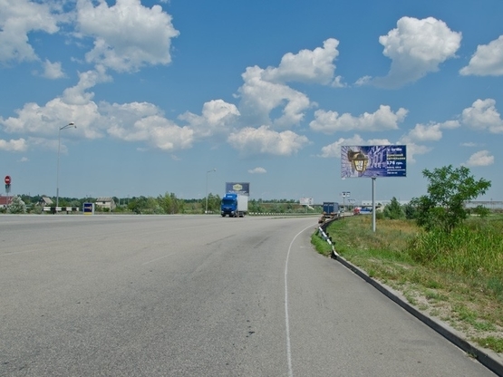 Фото рекламной плоскости по адресу Автодорога к городу Киев (МО-04) напротив АЗС, из города. Амур-Нижнеднепровский р-н. Фото рекламной плоскости по адресу Автодорога к городу Киев (МО-04) напротив АЗС, из города. Амур-Нижнеднепровский р-н.