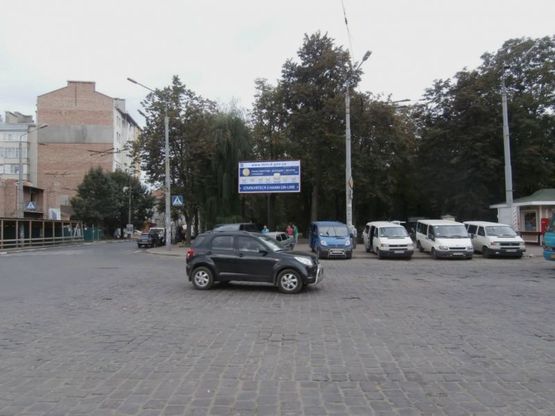 Фото рекламной плоскости по адресу Привокзальна пл. - Гаркушi вул. Фото рекламной плоскости по адресу Привокзальна пл. - Гаркушi вул.