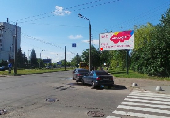 Фото рекламної площини за адресою Народного Ополчения ул., 10_12