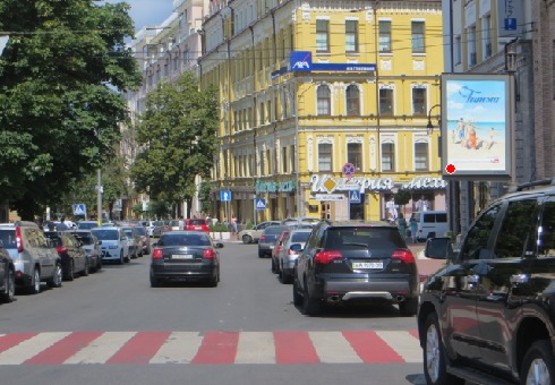 Фото рекламной плоскости по адресу Контрактовая пл., 2 Фото рекламной плоскости по адресу Контрактовая пл., 2