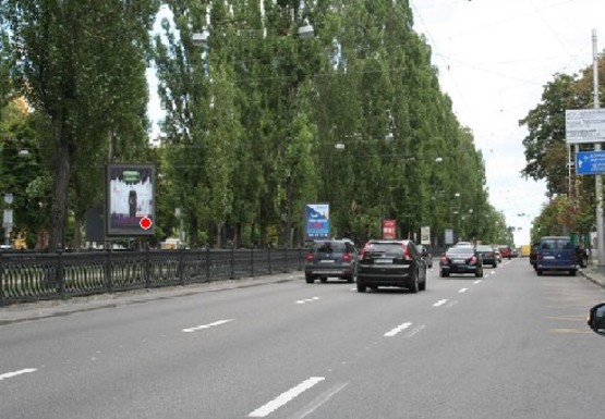 Фото рекламної площини за адресою Шевченко б-р