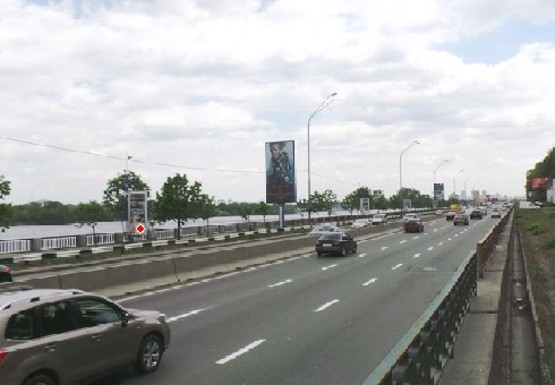 Фото рекламной плоскости по адресу Набережное шоссе (эл. опора № 27-28)