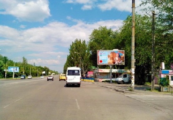 Фото рекламної площини за адресою Заводская Набережная ул. - Юрия Кондратюка ул.