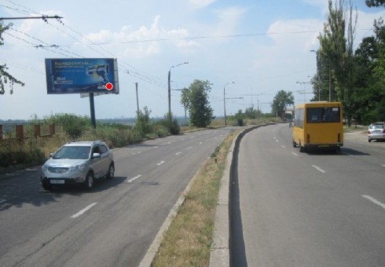 Фото рекламної площини за адресою Победы ул., 97