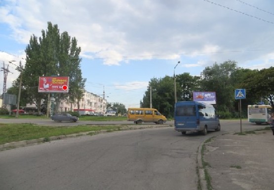 Фото рекламної площини за адресою Моторостроителей ул. - Иванова ул.