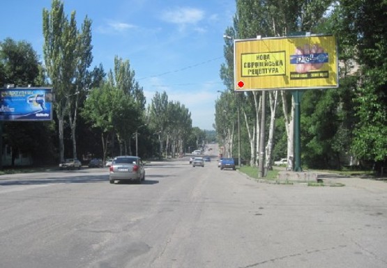 Фото рекламной плоскости по адресу Украинская ул., 49 Фото рекламной плоскости по адресу Украинская ул., 49
