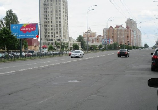 Фото рекламної площини за адресою Героев Сталинграда пр., 12-г