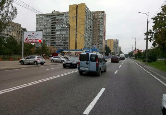 Фото рекламної площини за адресою Маршала Малиновского ул.