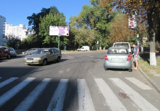 Фото рекламної площини за адресою Подвысоцкого ул., 4