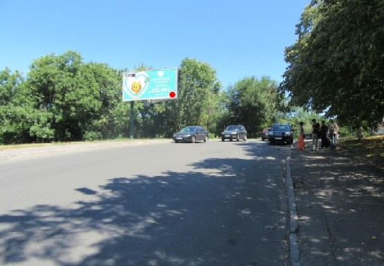 Фото рекламної площини за адресою Уманская ул. - Петровского ул.