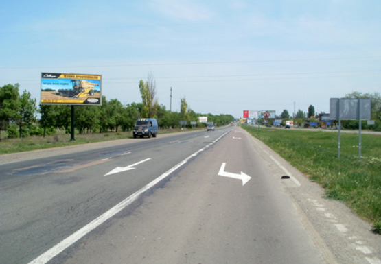Фото рекламной плоскости по адресу Одесская трасса - въезд