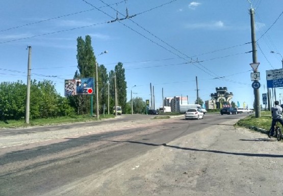 Фото рекламной плоскости по адресу Соборная ул., вьезд в Луцк