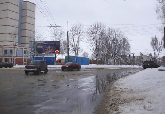 Фото рекламной плоскости по адресу Карпенка ул., супермаркет Берегиня