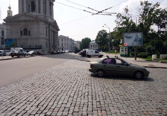 Фото рекламної площини за адресою Университетская ул. - Соборный спуск