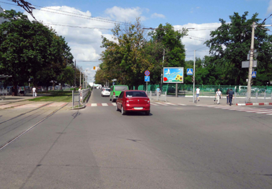 Фото рекламной плоскости по адресу Восстания пл. - Броненосца Потемкина ул.