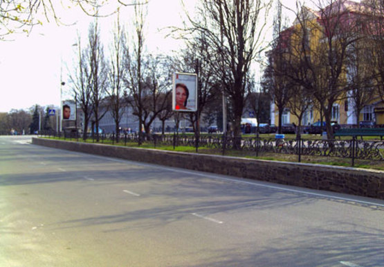 Фото рекламной плоскости по адресу Мира пр., аллея, Апелляционный суд