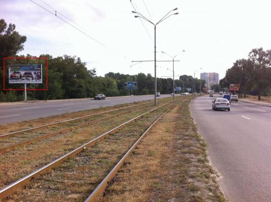 Фото рекламної площини за адресою Фрунзенський жм №1  в'їзд на міст, сторона Б Фото рекламної площини за адресою Фрунзенський жм №1  в'їзд на міст, сторона Б