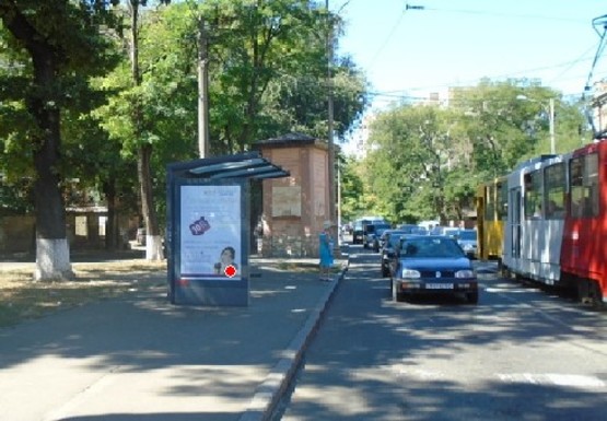 Фото рекламной плоскости по адресу Колонтаевская ул. - Старопортофранковская ул., остановка 1