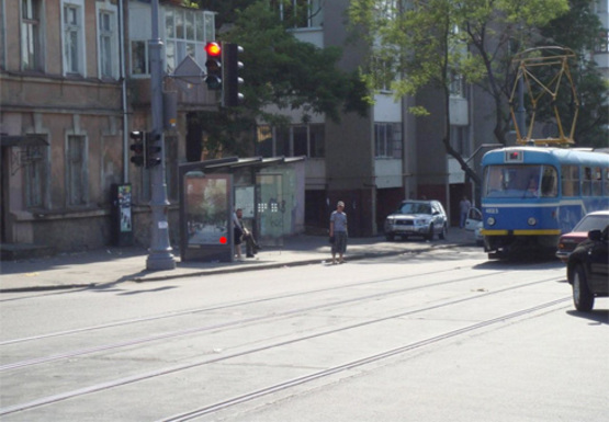 Фото рекламной плоскости по адресу Колонтаевская ул. - Косвенная ул., остановка 1