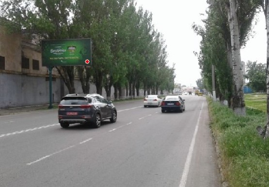 Фото рекламной плоскости по адресу Бериславское шоссе, завод Петровский