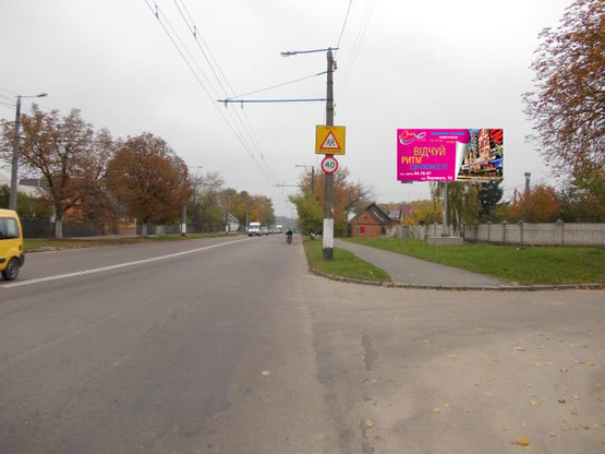 Фото рекламної площини за адресою Чудновская ул., 79/1 (фармучилище, маркет “Люцина”, “Океан”)