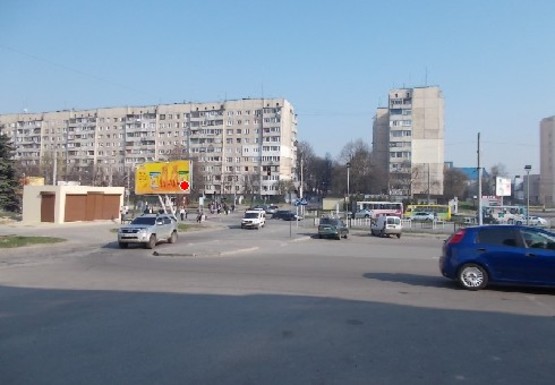 Фото рекламної площини за адресою Наукова ул.