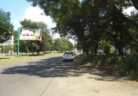 Фото рекламної площини за адресою Пограничная ул., 39, банк "Форум"