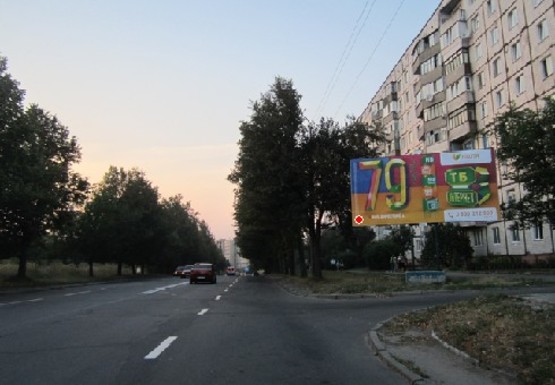 Фото рекламной плоскости по адресу Макарова ул., рядом с супермаркетом "Лита" Фото рекламной плоскости по адресу Макарова ул., рядом с супермаркетом "Лита"