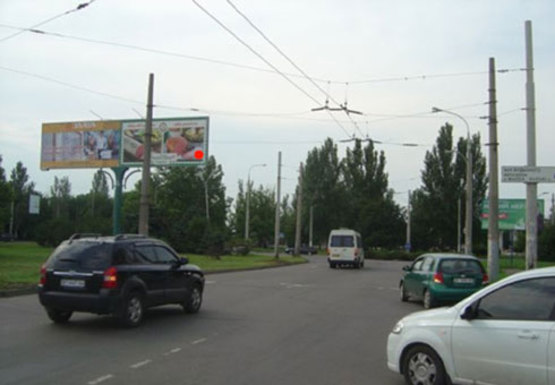 Фото рекламної площини за адресою 200-летия Херсона пл._2