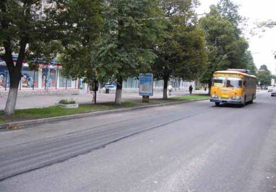 Фото рекламної площини за адресою Мира пр., 45, магазин Лагрос Фото рекламної площини за адресою Мира пр., 45, магазин Лагрос