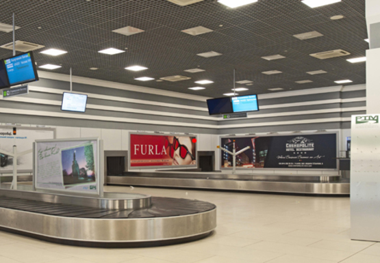 Фото рекламної площини за адресою Зал получения багажа, 1 этаж (Терминал А)