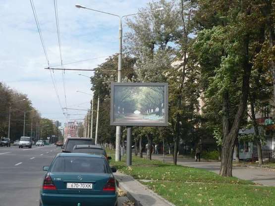 Фото рекламной плоскости по адресу Науки просп. (Леніна просп.), 48 (№1)
