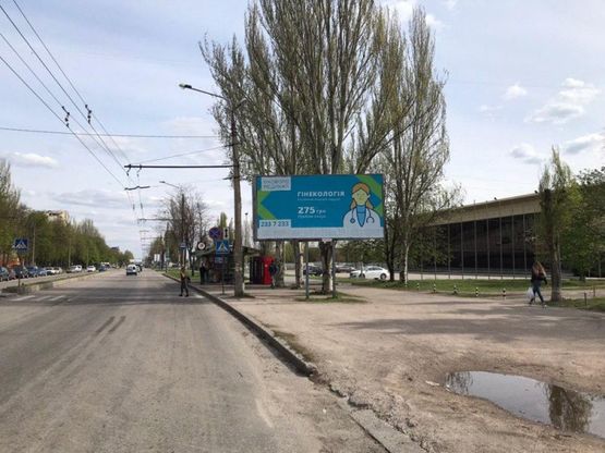 Фото рекламної площини за адресою ул.Победы, ДС Юность, напротив детской спортивной школы Фото рекламної площини за адресою ул.Победы, ДС Юность, напротив детской спортивной школы