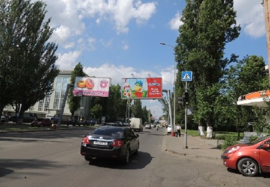 Фото рекламної площини за адресою Краснова ул., 3