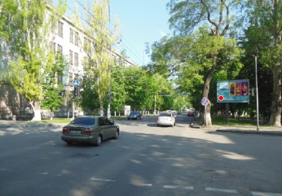 Фото рекламної площини за адресою Ушакова пр. - Гагарина пр. (BackLit) Фото рекламної площини за адресою Ушакова пр. - Гагарина пр. (BackLit)