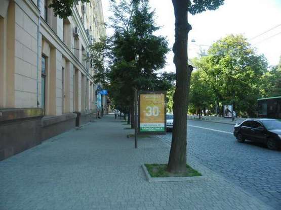 Фото рекламної площини за адресою Сумська вул., 56 (№2) Фото рекламної площини за адресою Сумська вул., 56 (№2)