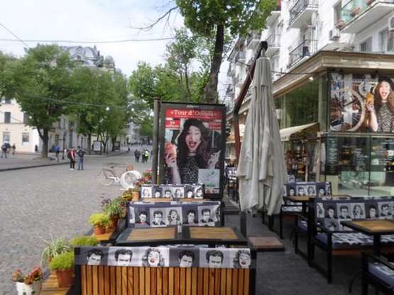 Фото рекламной плоскости по адресу Дерибасівска вул., 18