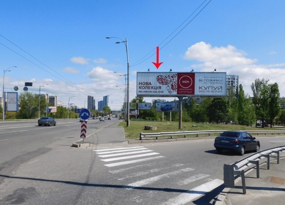 Фото рекламної площини за адресою Воссоединения пр-т съезд с моста Патона на ул. Сераф, левая