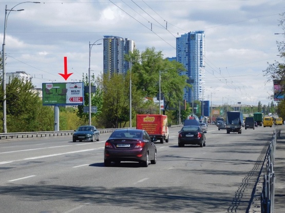 Фото рекламной плоскости по адресу Воссоединения пр-т, Русановка, 2-ой от моста, из центра