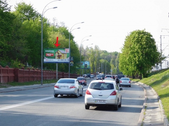 Фото рекламної площини за адресою Гринченко Н. ул., 10-й от Протасового Яра, в центр