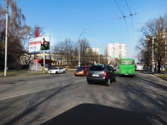 Фото рекламної площини за адресою Соломенская ул. 31, в сторону от Соломенской пл.