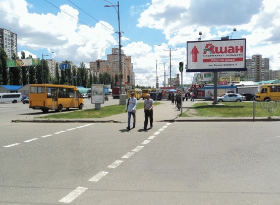 Фото рекламной плоскости по адресу Палладина Академика пр-т, возле ул.Уборевича, в сторону пр-та Победы
