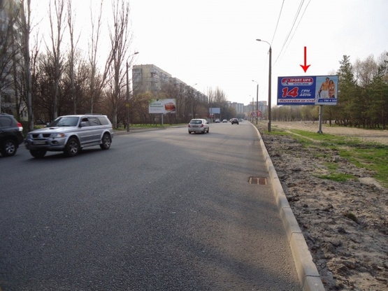 Фото рекламної площини за адресою Набережная Победы ул. 134, в центр