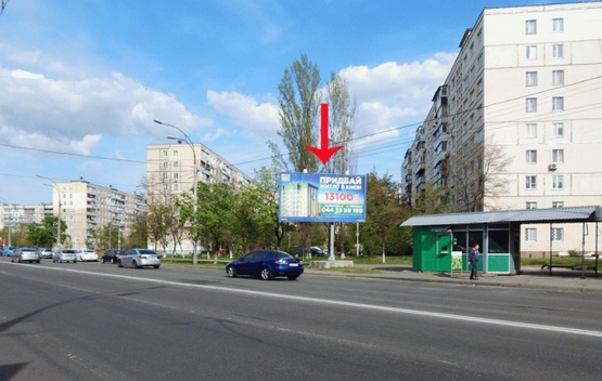 Фото рекламної площини за адресою Героев Сталинграда пр-т 26, возле ул.Приречная, из центра